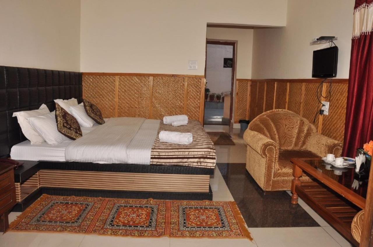 Himalaya Mount View Resort Kausani Exterior photo